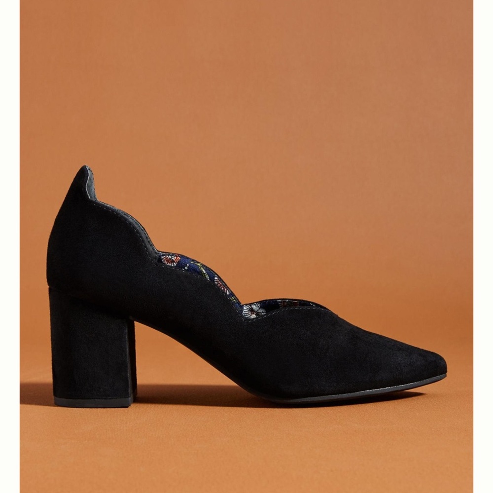NWOT Seychelles Cascade Pump Heels